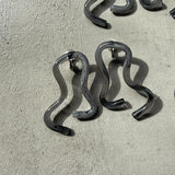 Bend earrings (earclips)