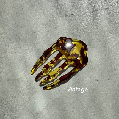 Acrylic comb - mountain