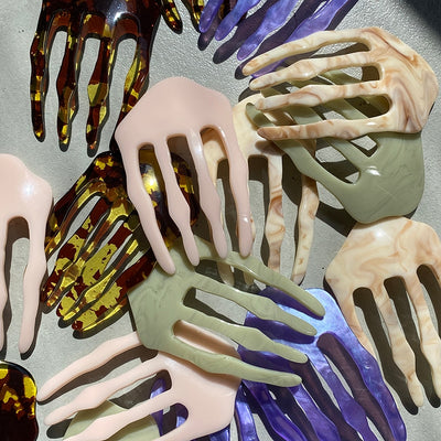Acrylic comb - mountain