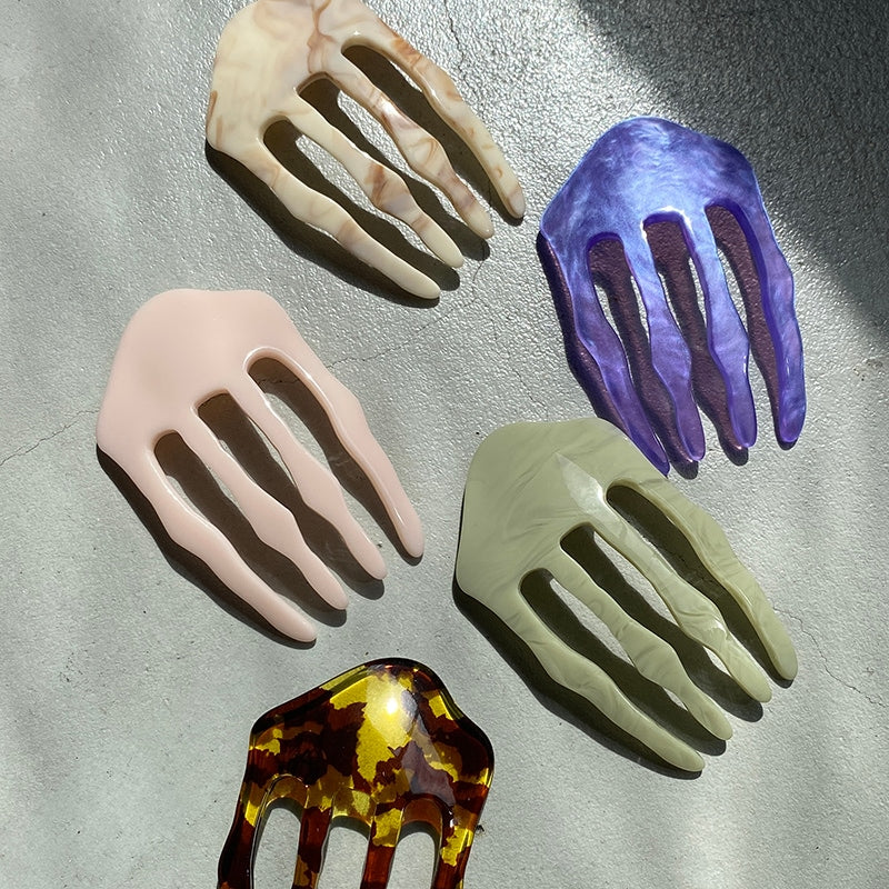 Acrylic comb - mountain