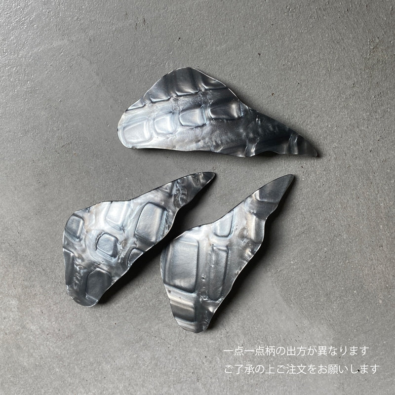 Shell Barrette B