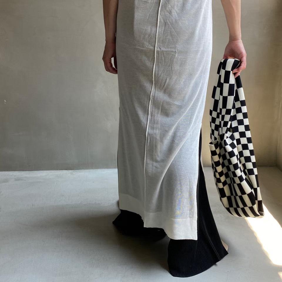 Sheer knit north slit one piece [Hamomisi no Otonafuku] 