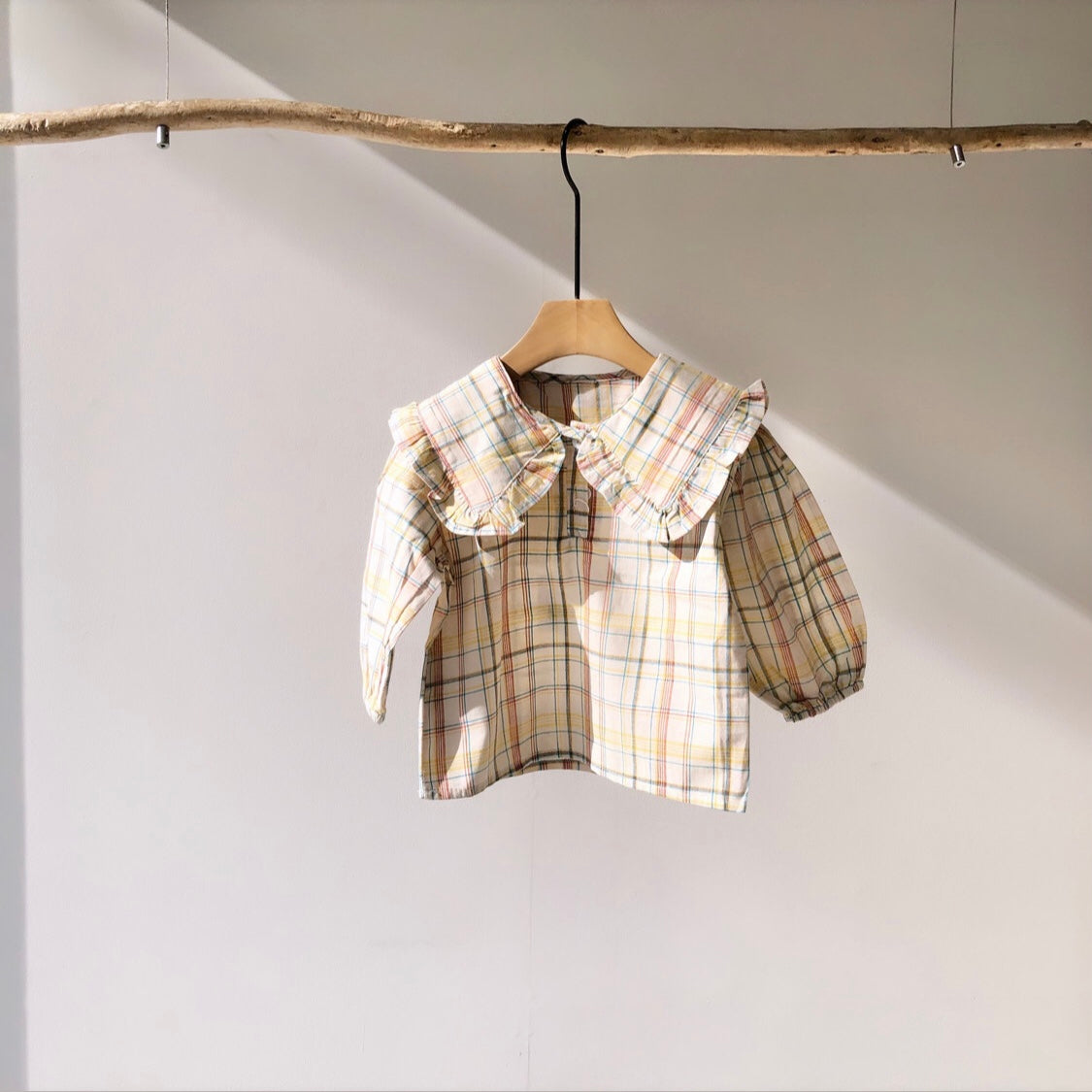 Ruffle collar design blouse(70.100.110cm)