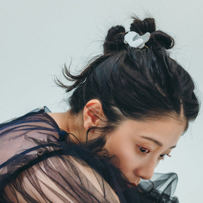 Moment Hair tie