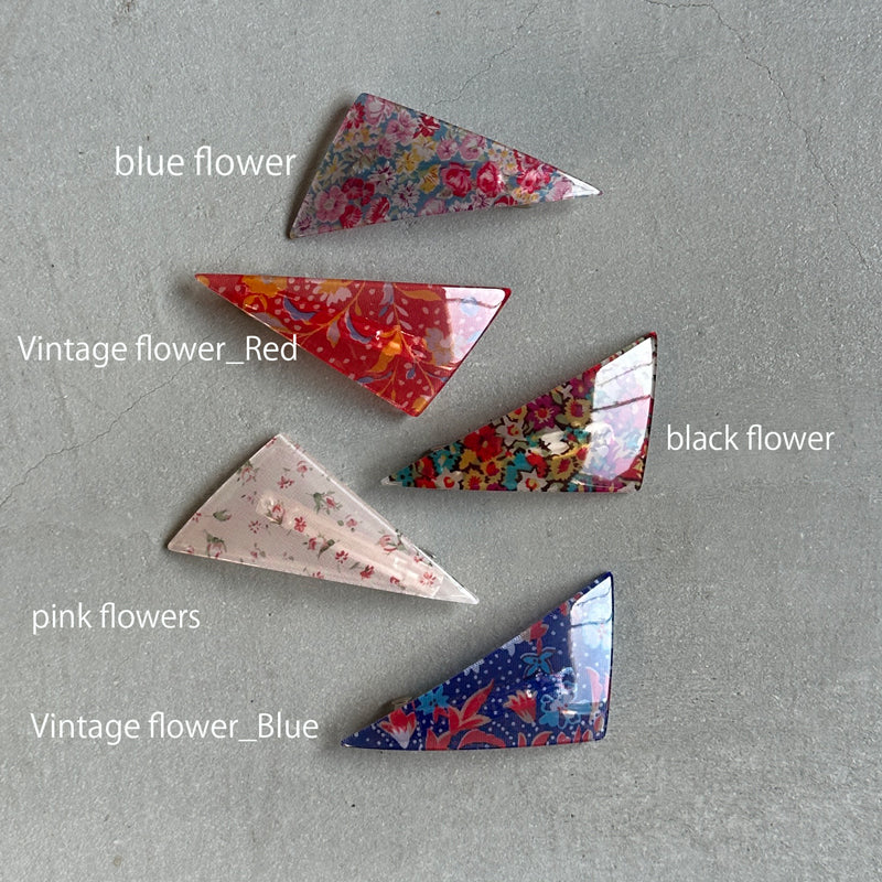 Triangle Barrette(flower type)
