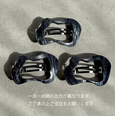 Hole Barrette