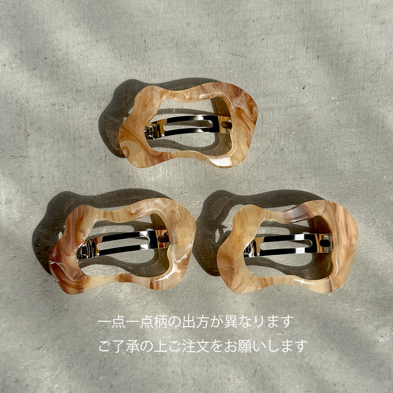 Hole Barrette