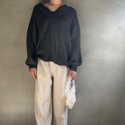 Deep V-neck knit【ハモミシノオトナフク】