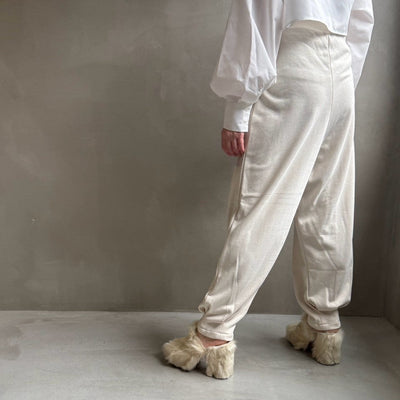 Fleece Tucked volume pants【ハモミシノオトナフク】