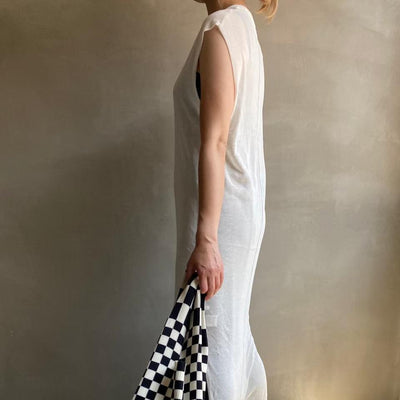 Sheer knit north slit one piece [Hamomisi no Otonafuku] 