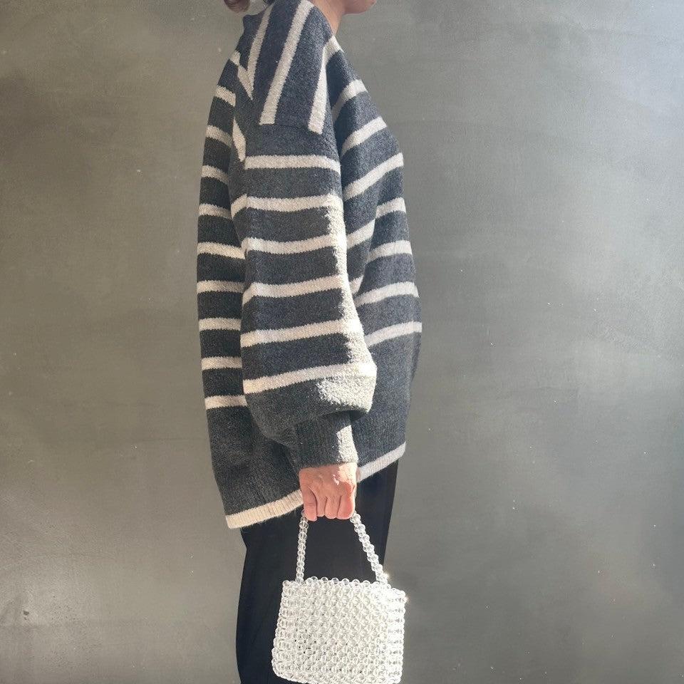 Deep V-neck knit【ハモミシノオトナフク】