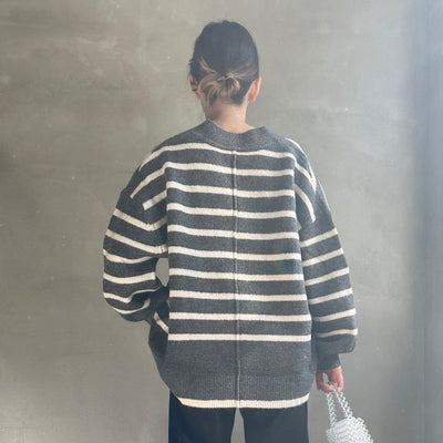Deep V-neck knit【ハモミシノオトナフク】