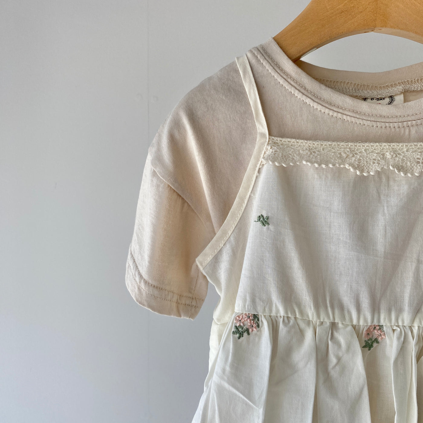 Floral sling tops (70.80cm) 