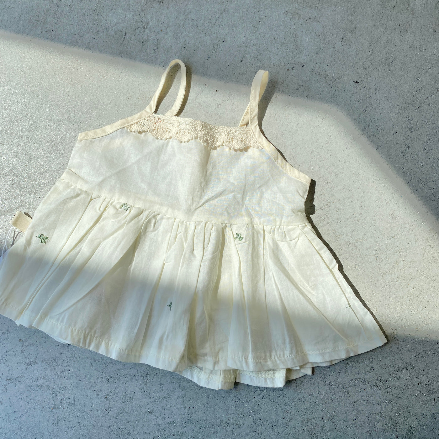 Floral sling tops (70.80cm) 