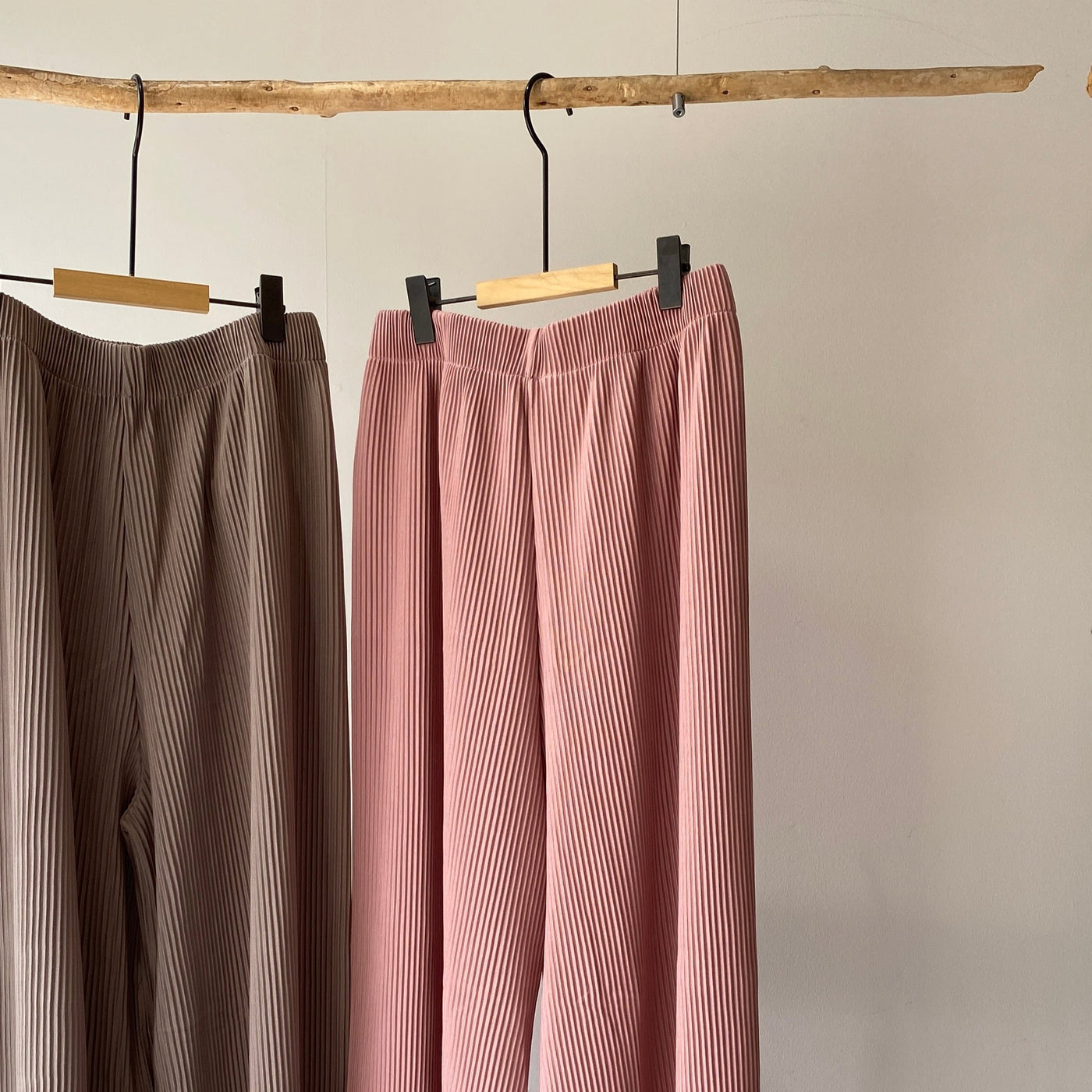 hamomisi original pleats pants [hamomisi adult clothing]