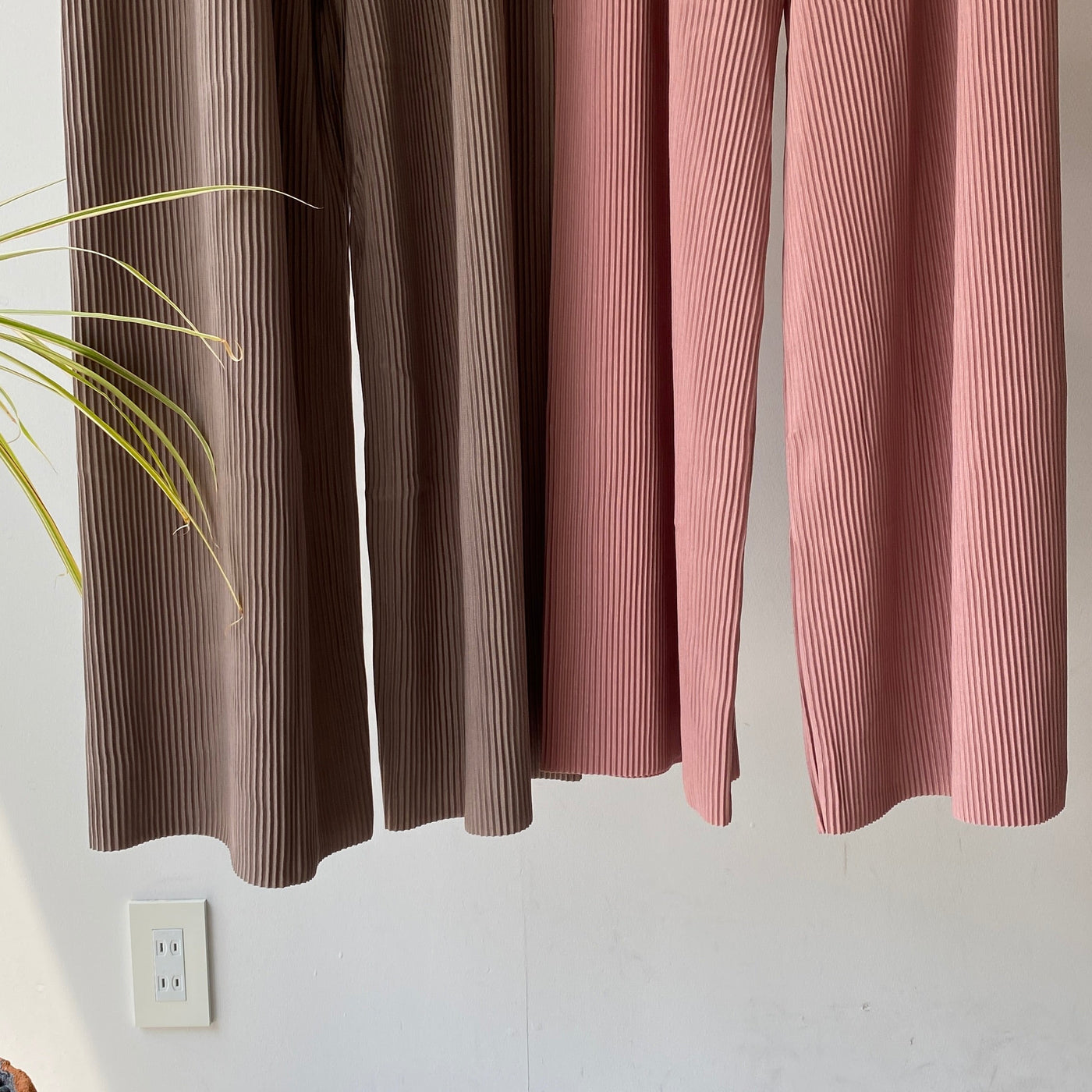 hamomisi original pleats pants [hamomisi adult clothing]