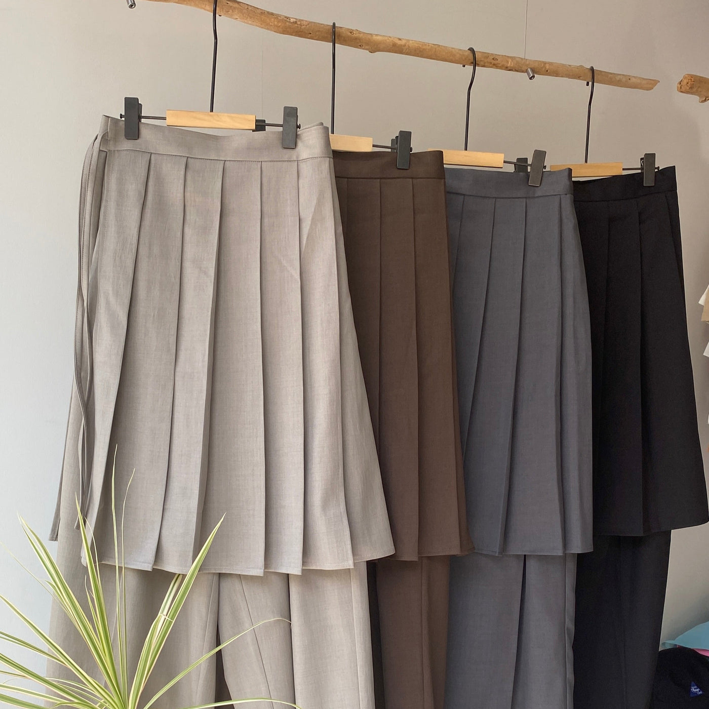 【ハモミシノオトナフク】Wrap pleated skirt pants