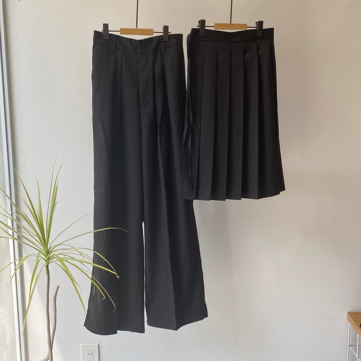 【ハモミシノオトナフク】Wrap pleated skirt pants