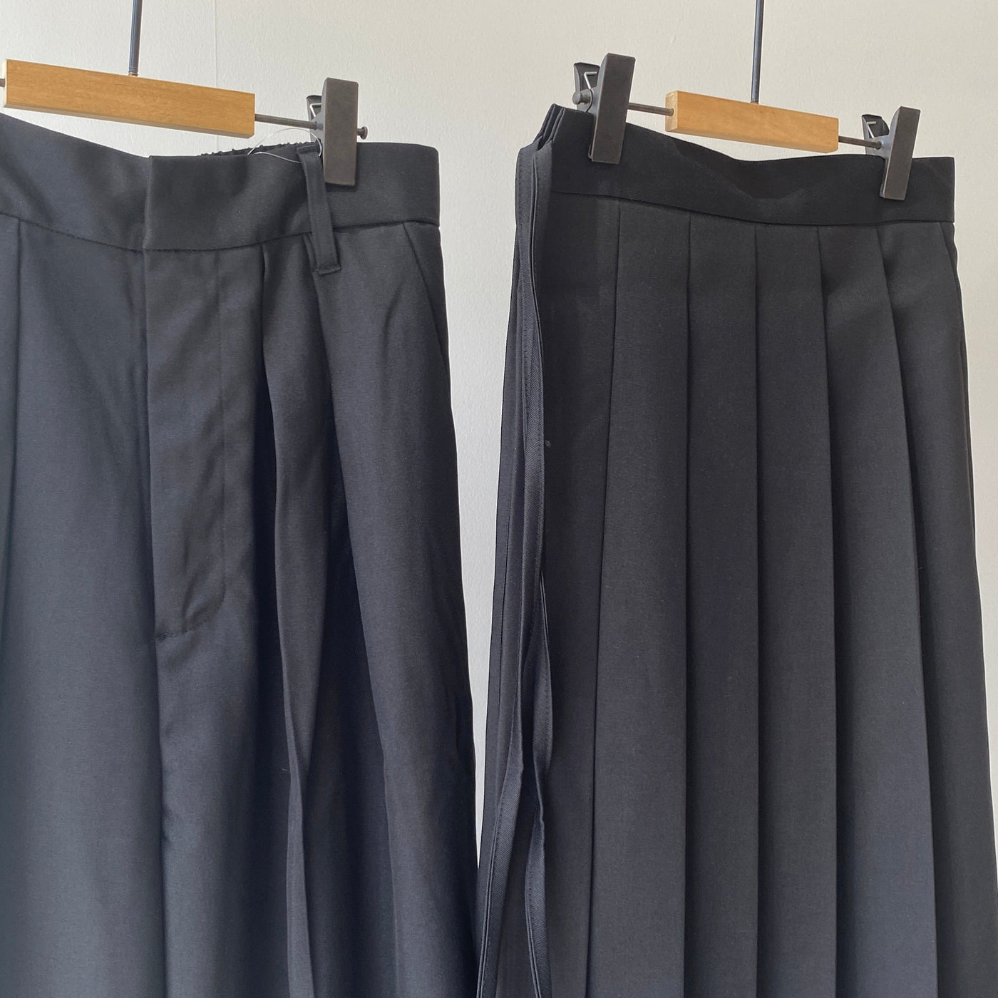 【ハモミシノオトナフク】Wrap pleated skirt pants