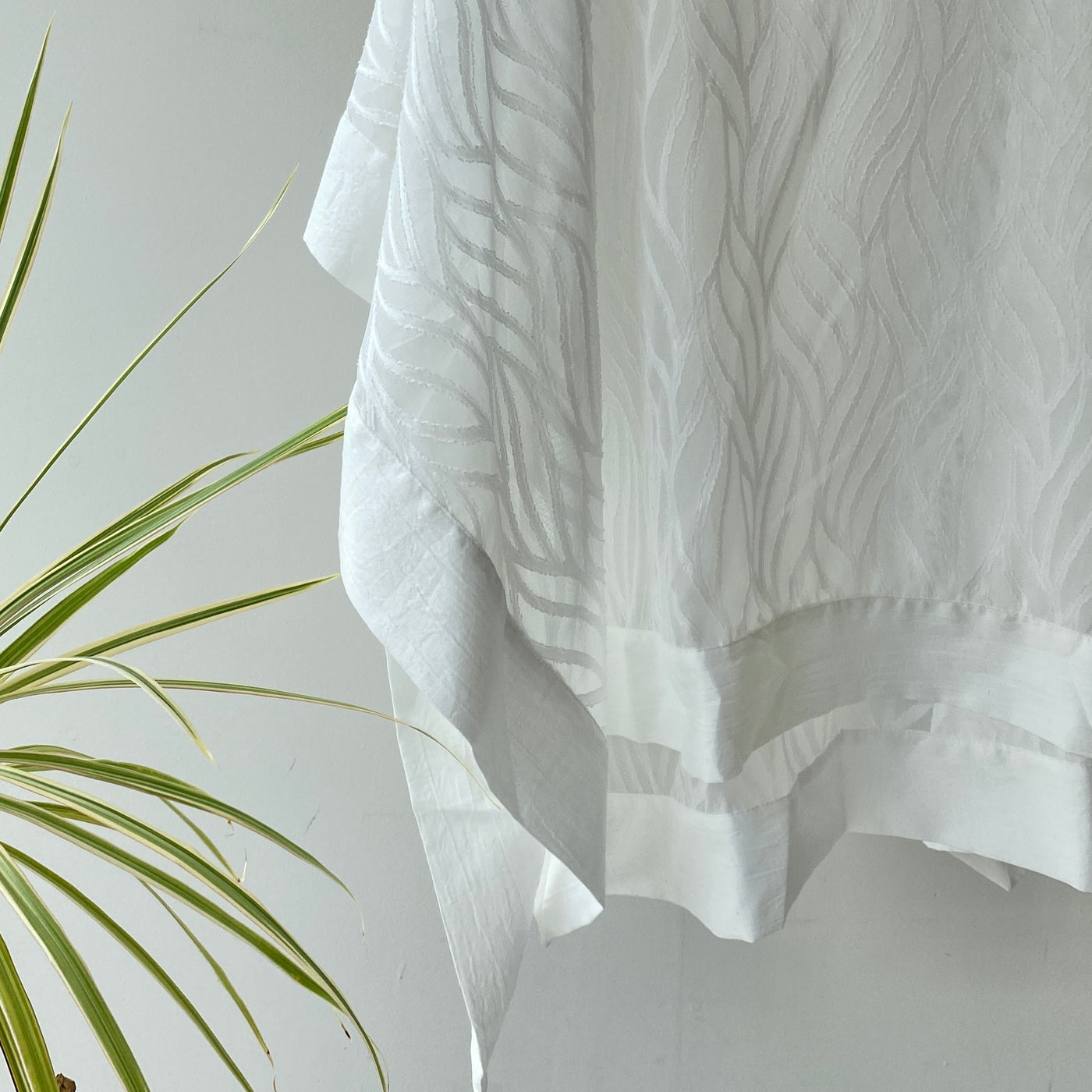 【ハモミシノオトナフク】Sheer Jacquard Poncho