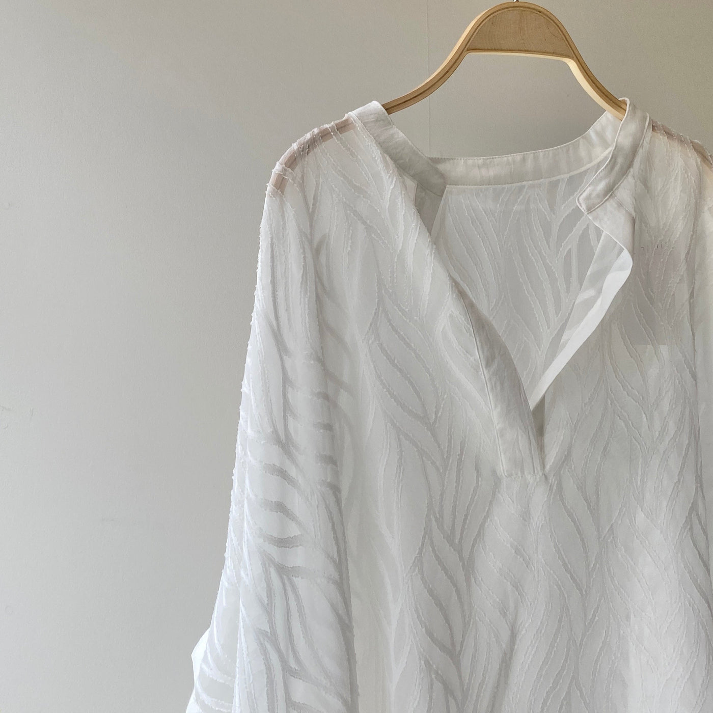 【ハモミシノオトナフク】Sheer Jacquard Poncho