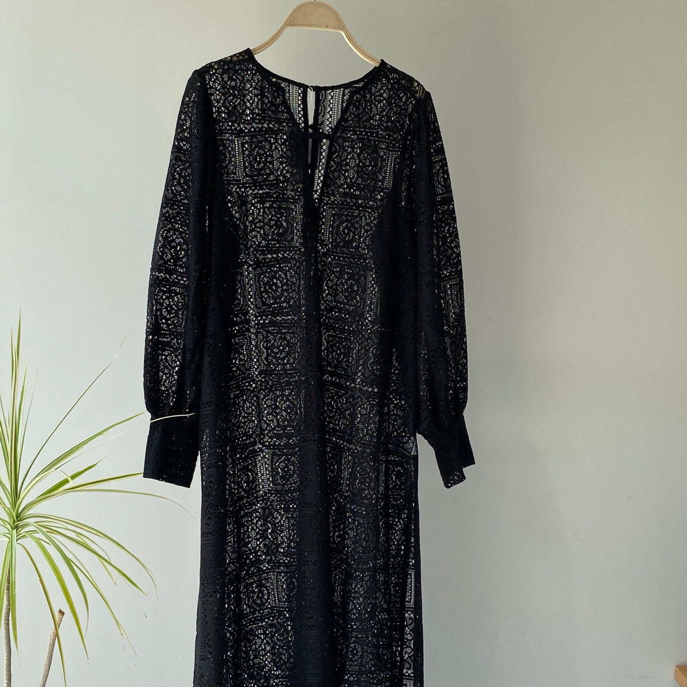 【ハモミシノオトナフク】Block lace slit OP