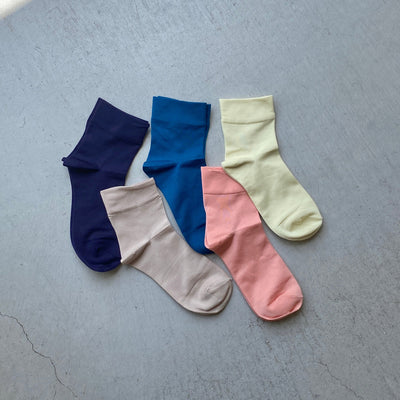 Plain short socks [Hamomishi no Otonafuku]