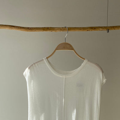 Sheer knit north slit one piece [Hamomisi no Otonafuku] 