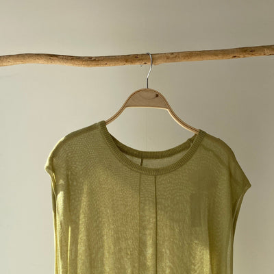 Sheer knit north slit one piece [Hamomisi no Otonafuku] 