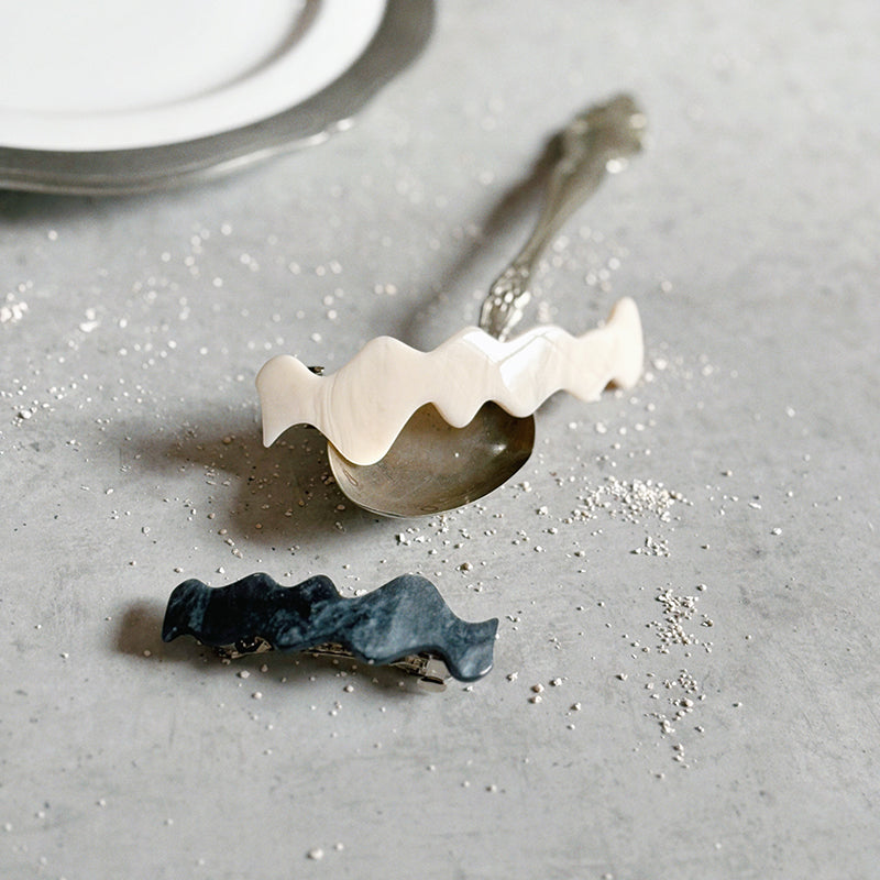 Flow Barrette– アクリルアクセサリー・日本製・ヘアアクセサリー