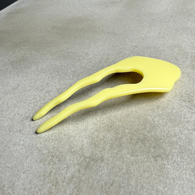 Coming soon...　Hair Stick Perch