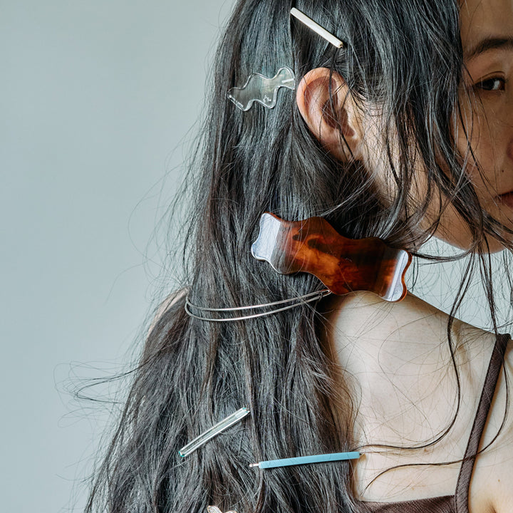 Ola hair clip – アクリルアクセサリー・日本製・ヘアアクセサリー