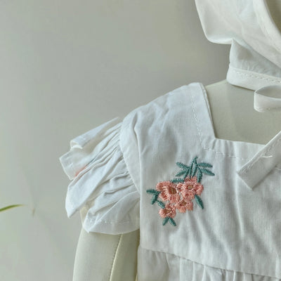 Floral embroidered rompers(80.90)