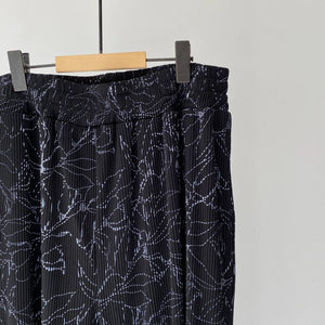 【ハモミシノオトナフク】Self-cut pleated wide-leg pants