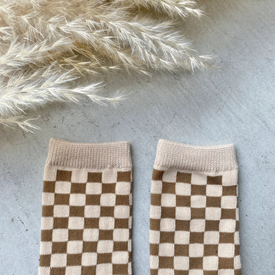 checkerboard socks dig