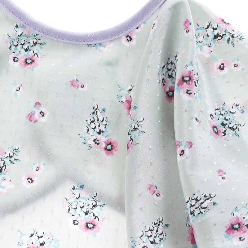 Water-repellent floral pattern dining apron with sleeves for girls / Restaurant bib - Flower (2 colors available)