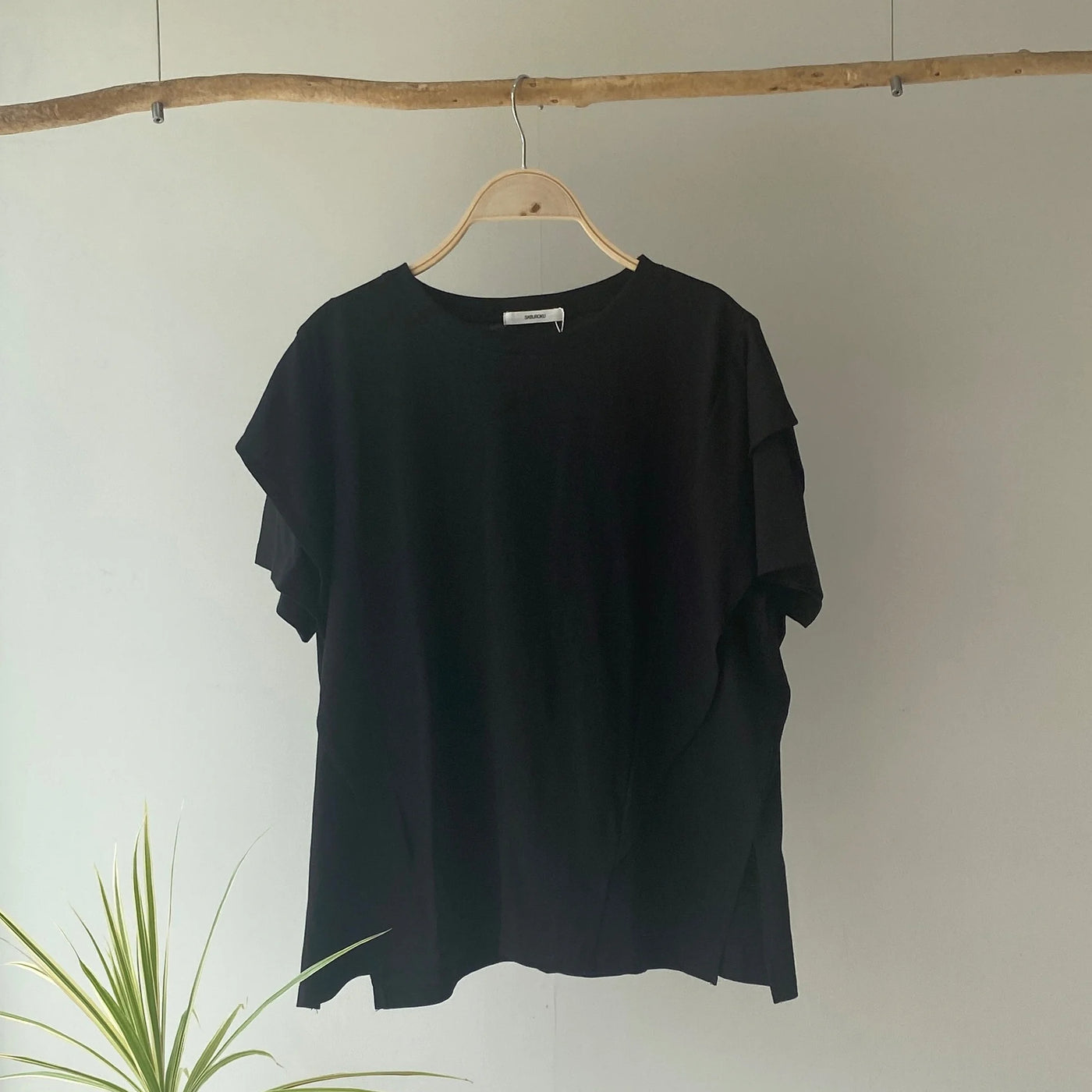 Side frill T-shirt【ハモミシノオトナフク】