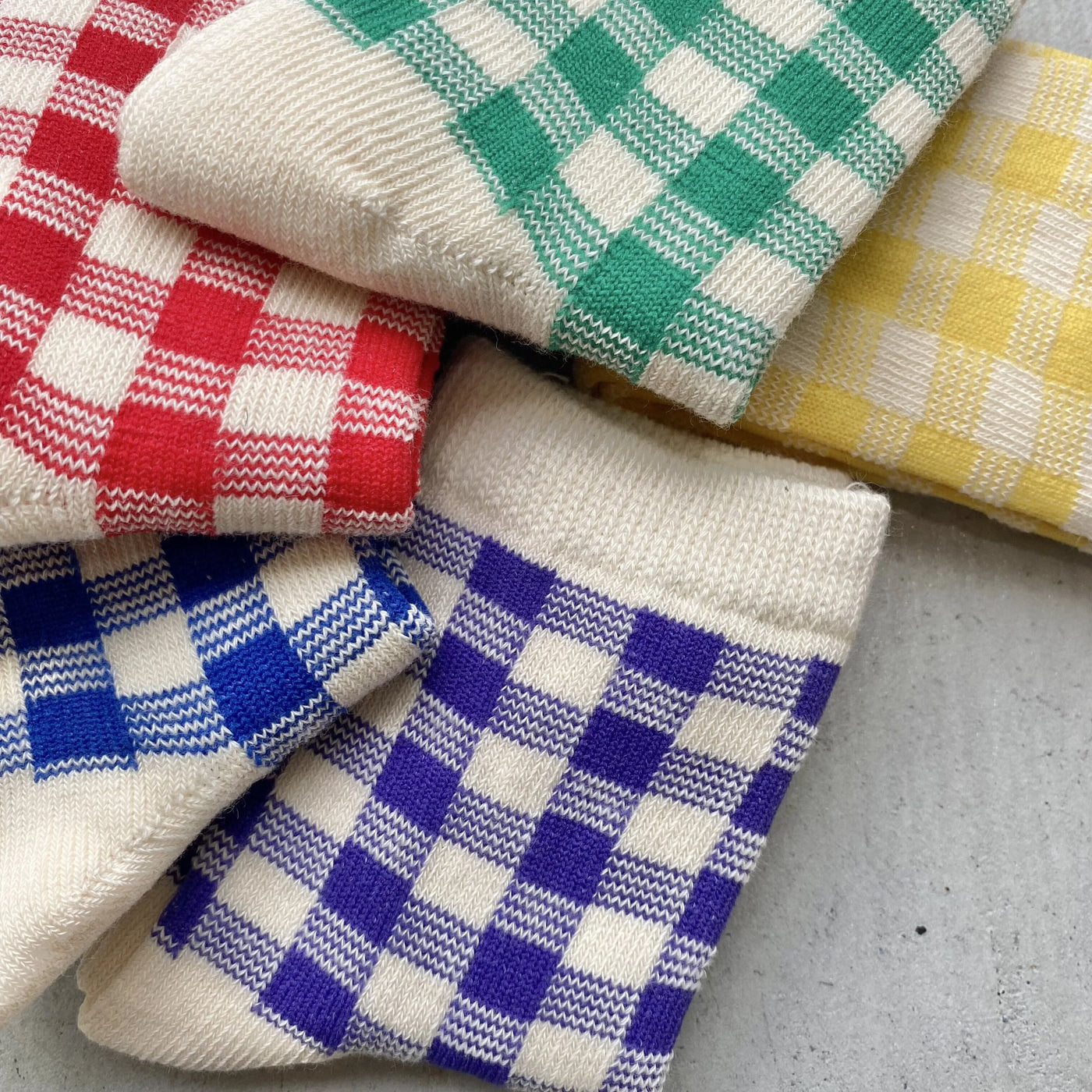 vivid check socks dig